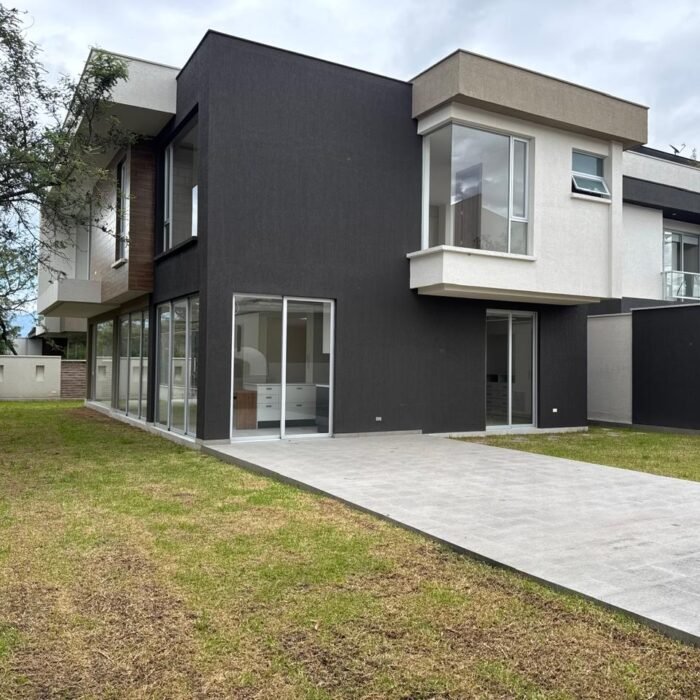 Casa 3 dorms - Nayon3